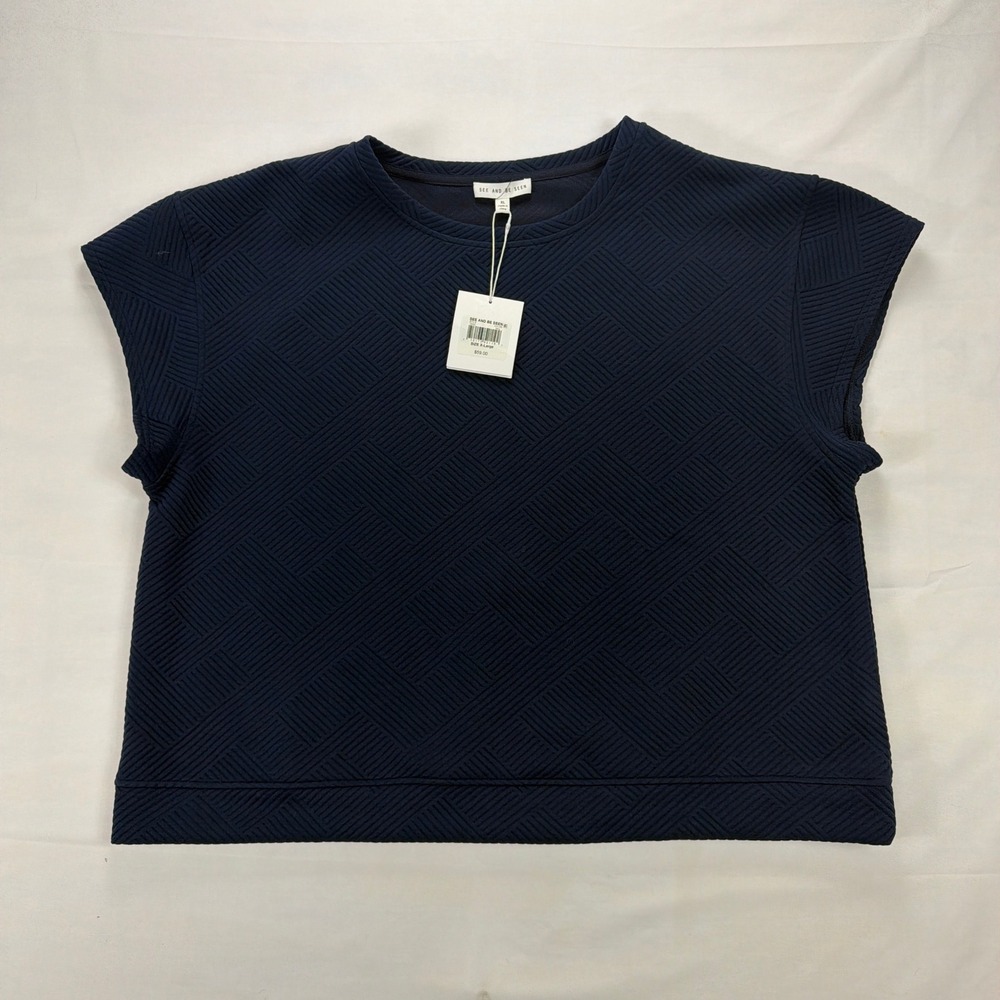 See and Be Seen Textured Geometric Cap Sleeve‎ Boxy Top Navy XL NWT T3353